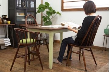 アンティーク家具　アンティークペイント　シンプルなダイニングテーブル(作業台)