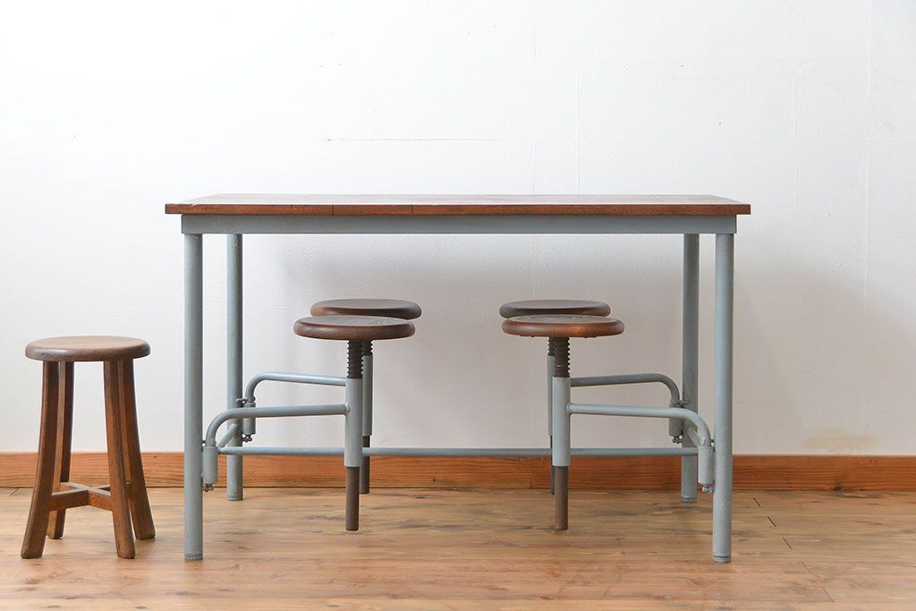 ラフジュ工房オリジナル 4脚格納スツールの作業台(テーブル、机  )