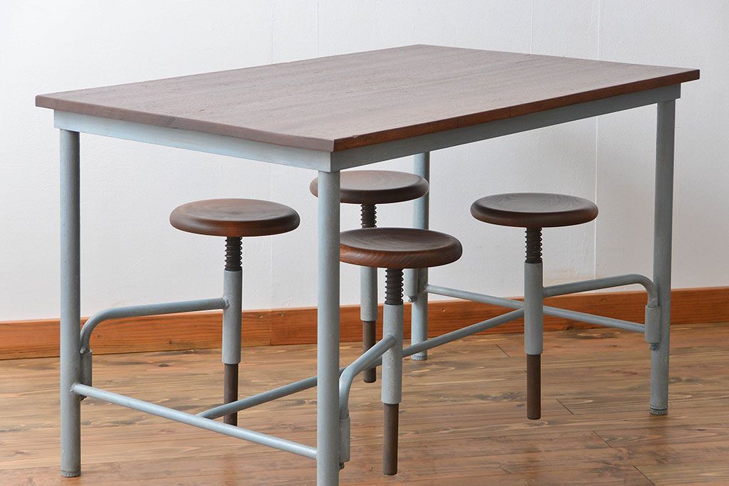 ラフジュ工房オリジナル 4脚格納スツールの作業台(テーブル、机  )