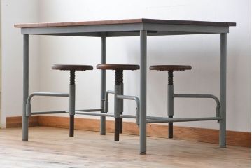 ラフジュ工房オリジナル 4脚格納スツールの作業台(テーブル、机  )