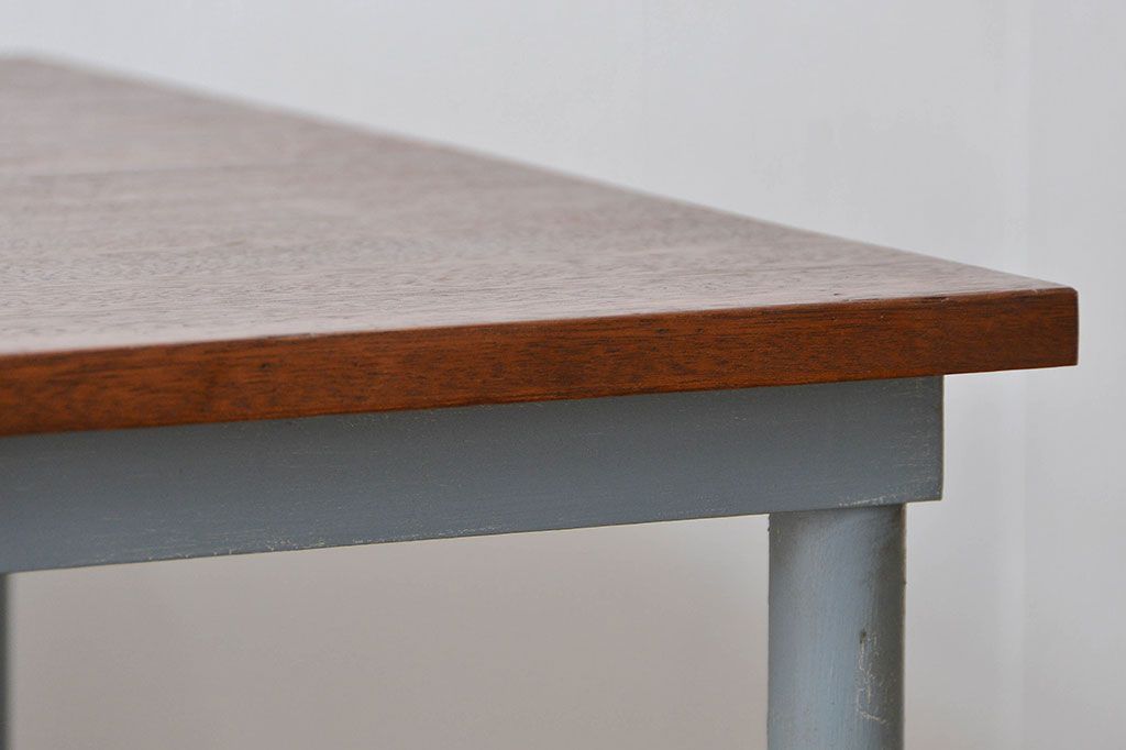 ラフジュ工房オリジナル 4脚格納スツールの作業台(テーブル、机  )