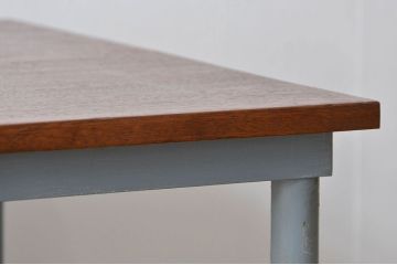 ラフジュ工房オリジナル 4脚格納スツールの作業台(テーブル、机  )