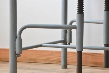 ラフジュ工房オリジナル 4脚格納スツールの作業台(テーブル、机  )