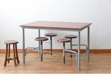 ラフジュ工房オリジナル 4脚格納スツールの作業台(テーブル、机  )