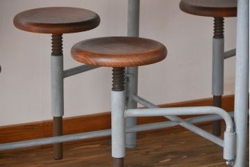 ラフジュ工房オリジナル 6脚格納スツールの作業台(テーブル、机)