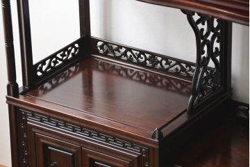 アンティーク家具　1970年頃 唐木製の高級飾り棚(茶棚、茶箪笥)