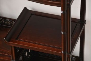 アンティーク家具　1970年頃 唐木製の高級飾り棚(茶棚、茶箪笥)