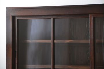 アンティーク家具　古民具・骨董 太い框組みの大きなガラス収納棚(ガラスケース、食器棚、水屋箪笥)