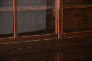 アンティーク家具　古民具・骨董 太い框組みの大きなガラス収納棚(ガラスケース、食器棚、水屋箪笥)
