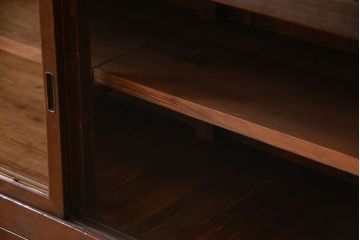 アンティーク家具　古民具・骨董 太い框組みの大きなガラス収納棚(ガラスケース、食器棚、水屋箪笥)