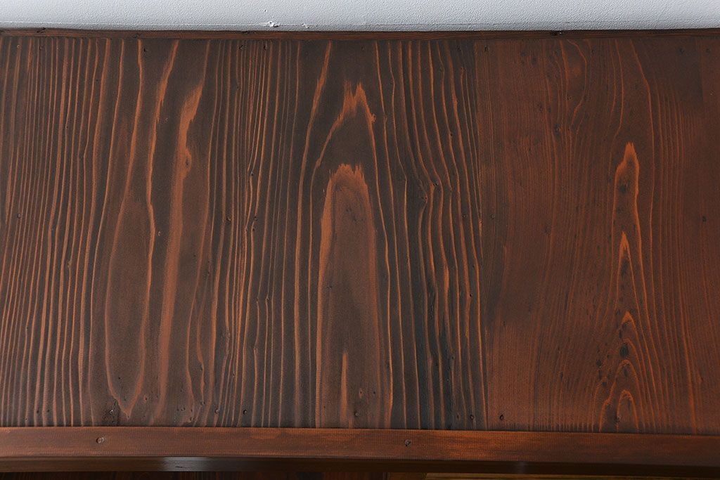 アンティーク家具　古民具・骨董 太い框組みの大きなガラス収納棚(ガラスケース、食器棚、水屋箪笥)