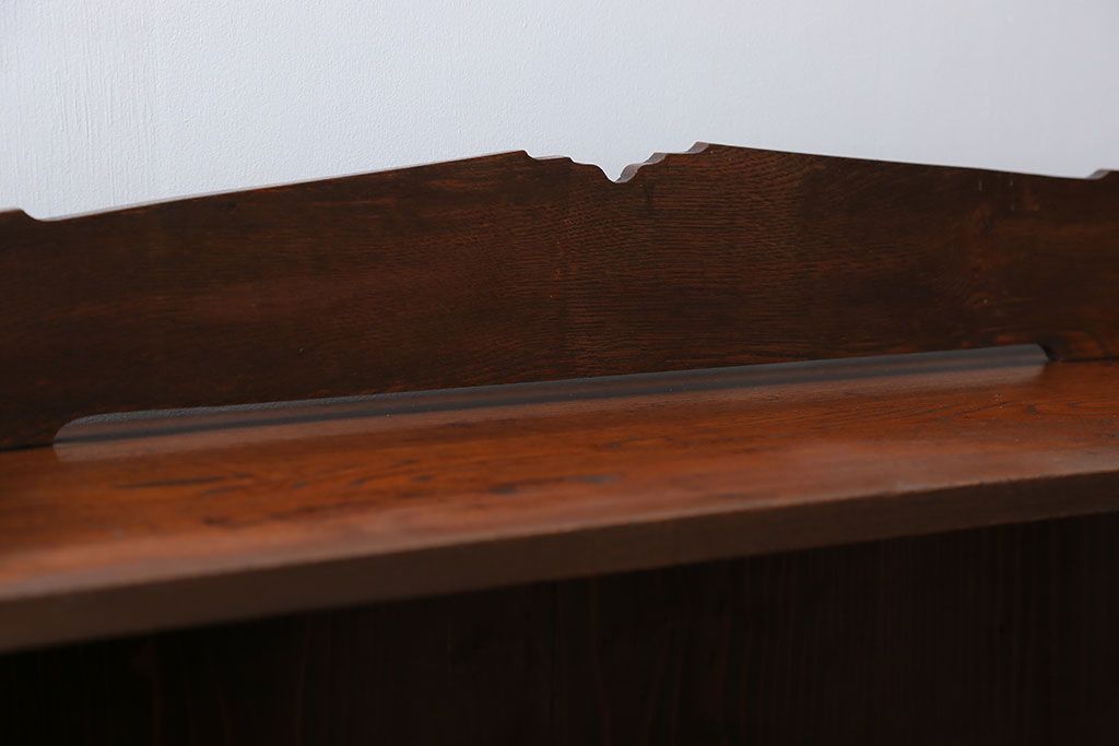 アンティーク家具　アンティーク 古い木の引き出し付き本棚(飾り棚)