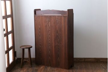 アンティーク家具　アンティーク 古い木の引き出し付き本棚(飾り棚)