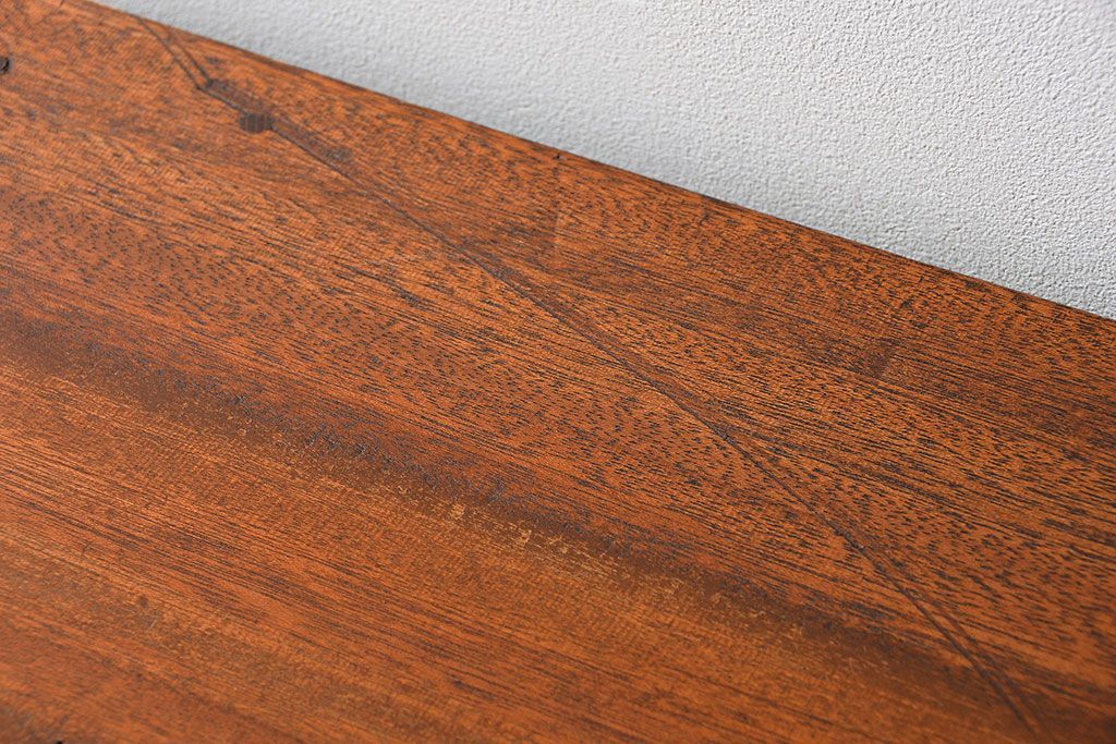 アンティーク家具　アンティークペイント かわいい脚付きチェスト(ドロワー、ネームプレート付き)