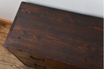 アンティーク家具　古民具・骨董 味わい深い前面栗材ローチェスト(時代箪笥、テレビボード)