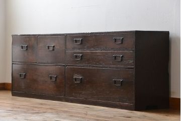 アンティーク家具　古民具・骨董 味わい深い前面栗材ローチェスト(時代箪笥、テレビボード)