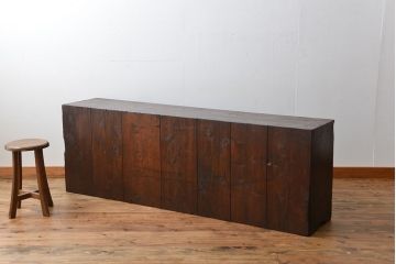 アンティーク家具　古民具・骨董 味わい深い前面栗材ローチェスト(時代箪笥、テレビボード)