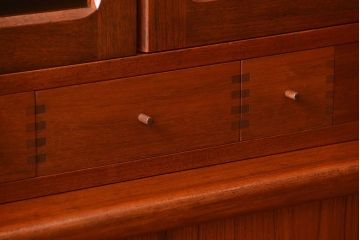 北欧家具 チーク材 シャッター扉付きの北欧ビンテージコーナーキャビネット