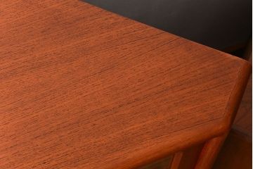 北欧家具 チーク材 シャッター扉付きの北欧ビンテージコーナーキャビネット