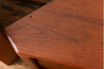 北欧家具 チーク材 シャッター扉付きの北欧ビンテージコーナーキャビネット