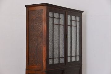 アンティーク家具　大正ロマン ダイヤガラス入りの2段重ね収納棚(食器棚)