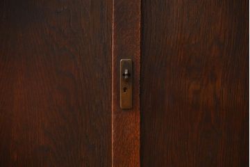 アンティーク家具　大正ロマン ダイヤガラス入りの2段重ね収納棚(食器棚)