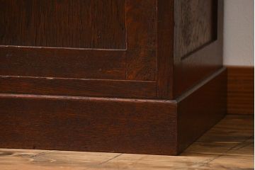 アンティーク家具　大正ロマン ダイヤガラス入りの2段重ね収納棚(食器棚)