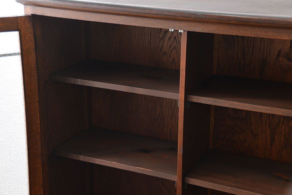 アンティーク家具　大正ロマン ダイヤガラス入りの2段重ね収納棚(食器棚)