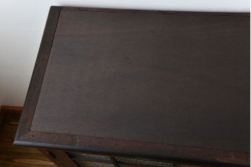 アンティーク家具　大正ロマン ダイヤガラス入りの2段重ね収納棚(食器棚)