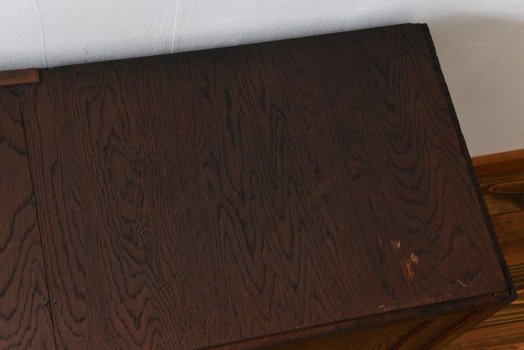 アンティーク家具　大正ロマン ダイヤガラス入りの2段重ね収納棚(食器棚)