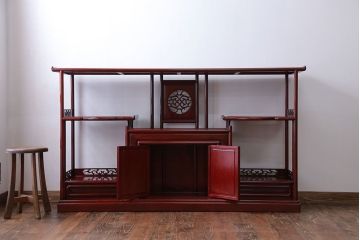 アンティーク家具　1970年頃 唐木製の横長飾り棚(茶棚、時代箪笥)