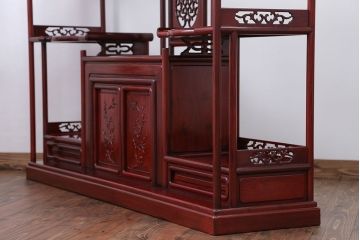 アンティーク家具　1970年頃 唐木製の横長飾り棚(茶棚、時代箪笥)