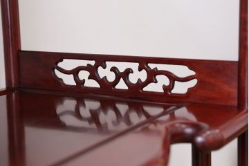 アンティーク家具　1970年頃 唐木製の横長飾り棚(茶棚、時代箪笥)
