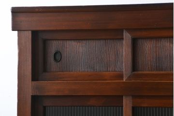 アンティーク家具　古民具・骨董 モールガラス入りのモダンな三尺水屋箪笥(食器棚、収納棚)