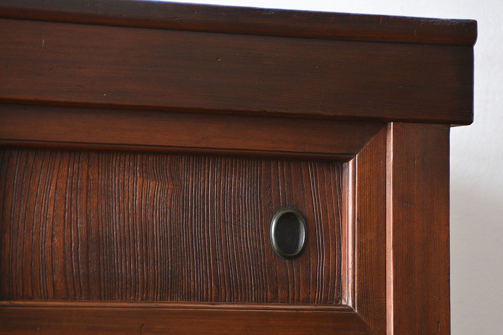 アンティーク家具　古民具・骨董 モールガラス入りのモダンな三尺水屋箪笥(食器棚、収納棚)