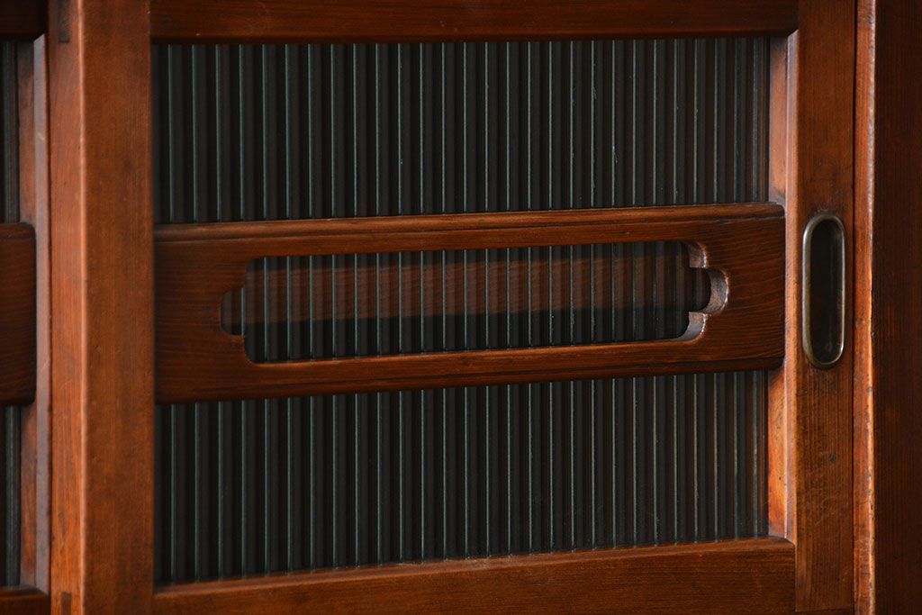 アンティーク家具　古民具・骨董 モールガラス入りのモダンな三尺水屋箪笥(食器棚、収納棚)