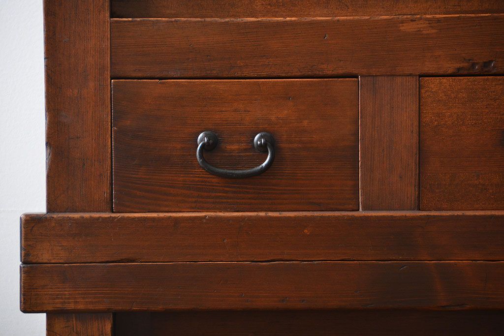 アンティーク家具　古民具・骨董 モールガラス入りのモダンな三尺水屋箪笥(食器棚、収納棚)