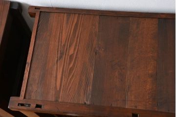 アンティーク家具　古民具・骨董 モールガラス入りのモダンな三尺水屋箪笥(食器棚、収納棚)