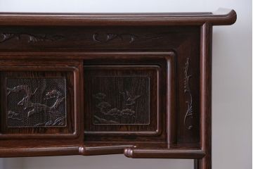 アンティーク家具　1960年頃 鉄刀木(タガヤサン)製 重厚な飾り棚(茶棚)