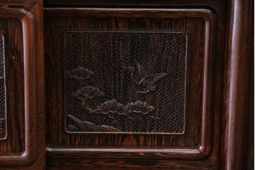 アンティーク家具　1960年頃 鉄刀木(タガヤサン)製 重厚な飾り棚(茶棚)