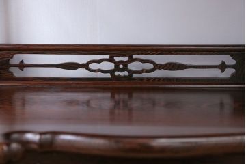アンティーク家具　1960年頃 鉄刀木(タガヤサン)製 重厚な飾り棚(茶棚)