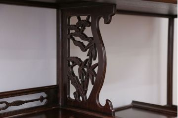 アンティーク家具　1960年頃 鉄刀木(タガヤサン)製 重厚な飾り棚(茶棚)