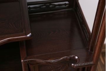 アンティーク家具　1960年頃 鉄刀木(タガヤサン)製 重厚な飾り棚(茶棚)