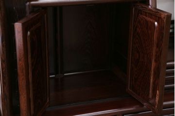 アンティーク家具　1960年頃 鉄刀木(タガヤサン)製 重厚な飾り棚(茶棚)
