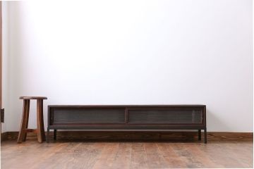 アンティーク家具　アンティーク 鉄脚付きモールガラスローボード(テレビボード)