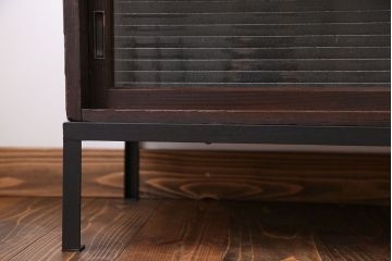 アンティーク家具　アンティーク 鉄脚付きモールガラスローボード(テレビボード)