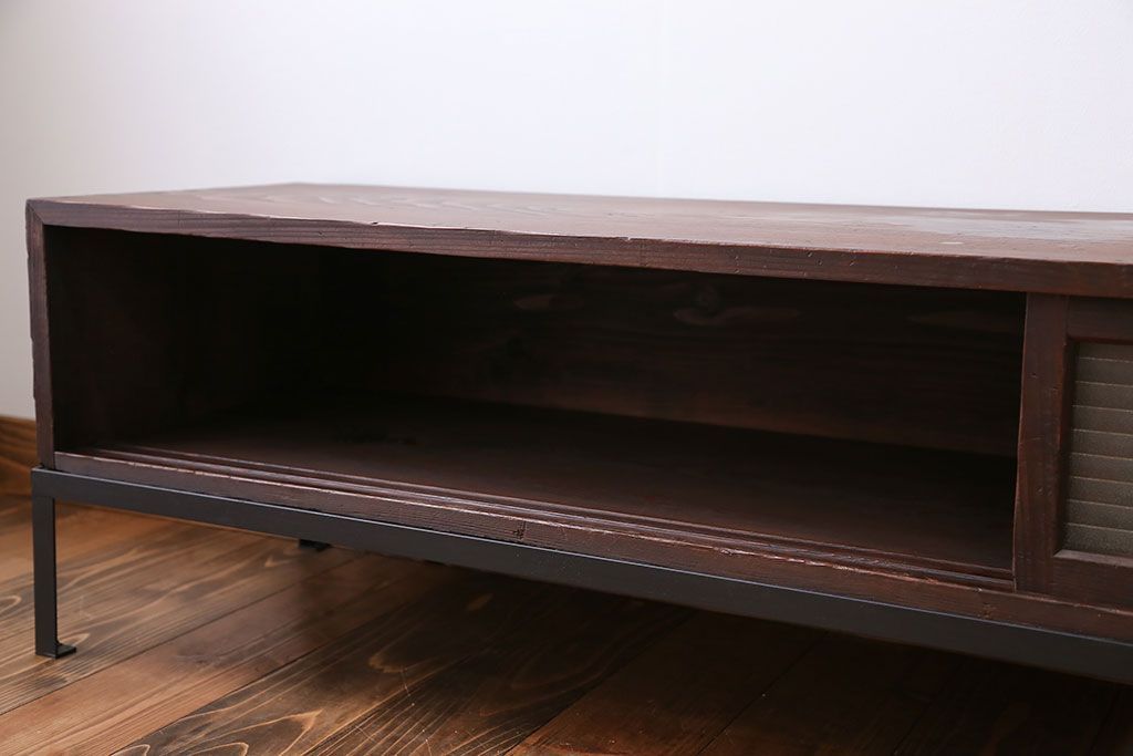 アンティーク家具　アンティーク 鉄脚付きモールガラスローボード(テレビボード)