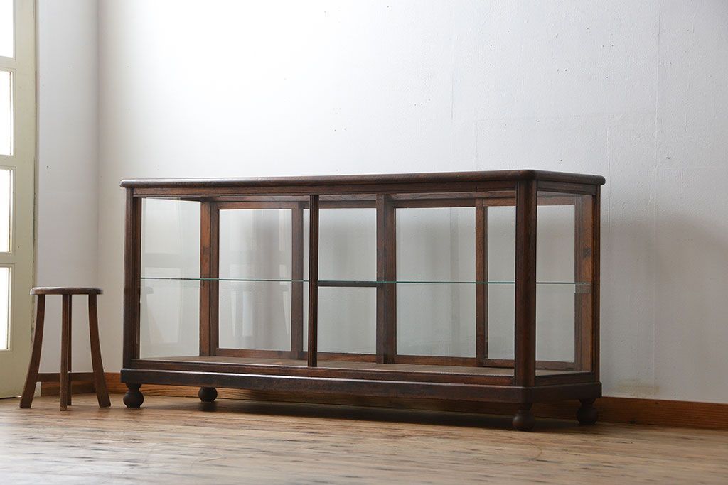 アンティーク家具　アンティーク 古いナラ材の4枚引き戸ガラスケース(ショーケース、飾り棚)
