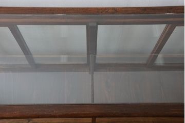 アンティーク家具　アンティーク 古いナラ材の4枚引き戸ガラスケース(ショーケース、飾り棚)