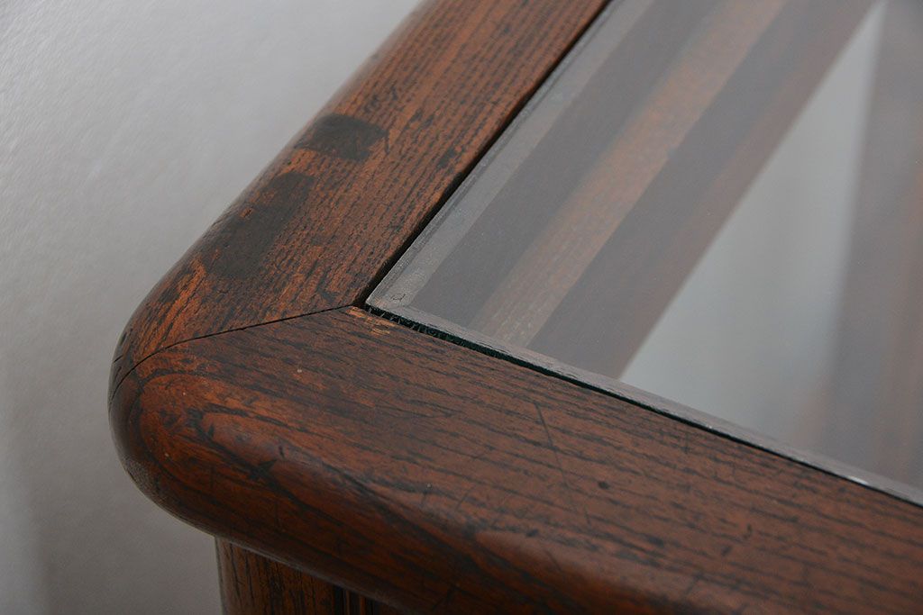 アンティーク家具　アンティーク 古いナラ材の4枚引き戸ガラスケース(ショーケース、飾り棚)